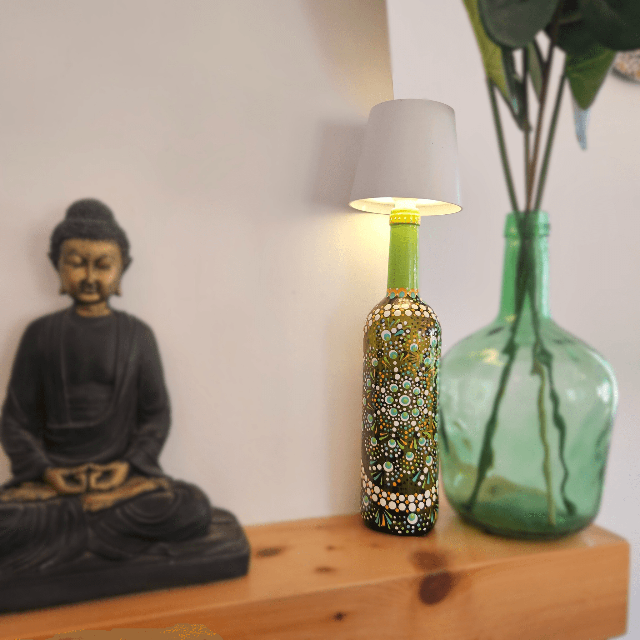 Decorative dotted bottle lamp.