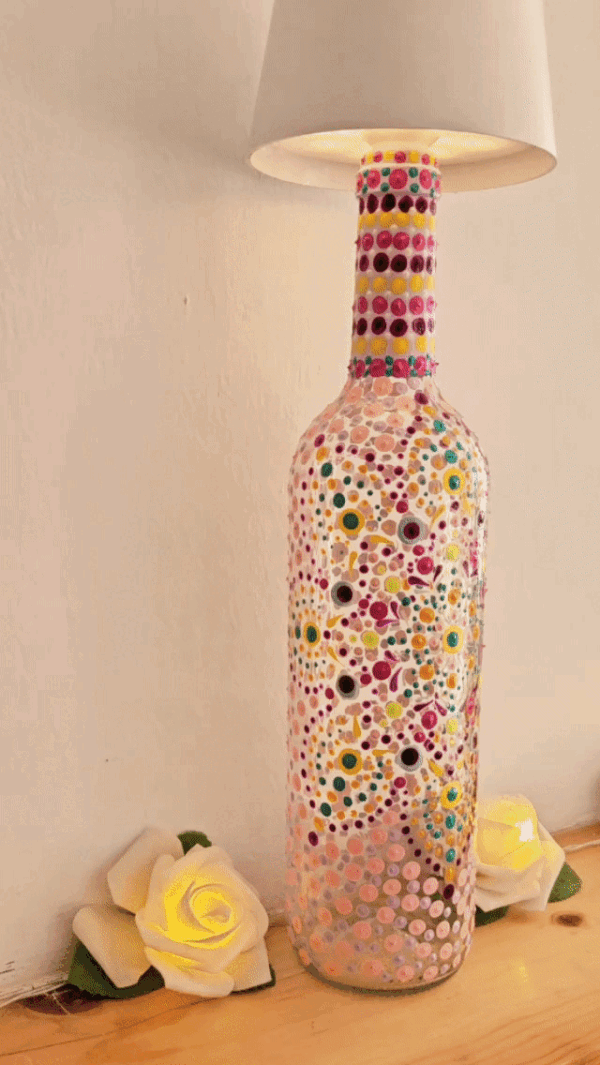 Decorative dotted bottle lamp.