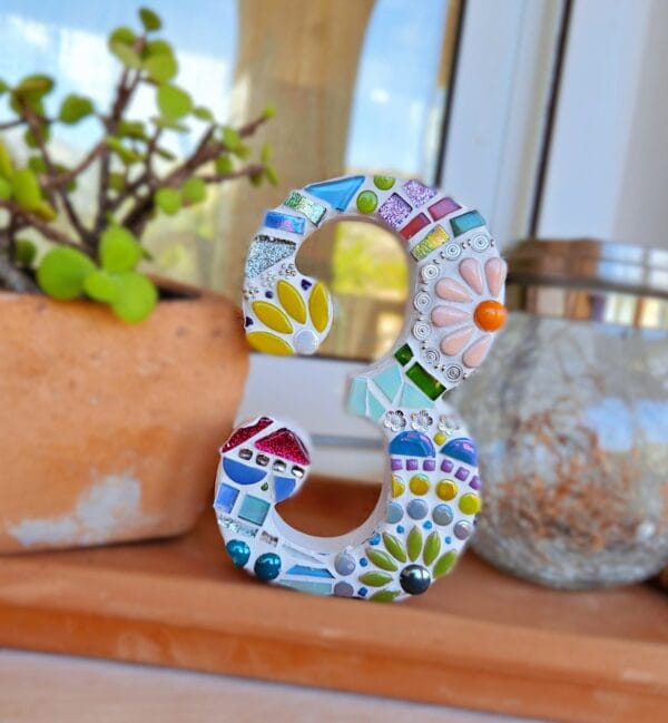 Decorative mosaic number 3.