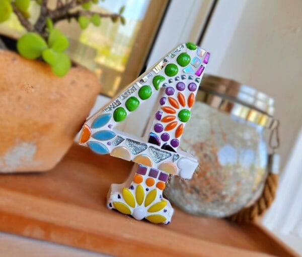 Decorative mosaic number 4.